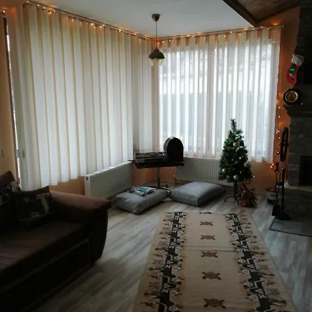 בית הארחה уют Cozy סטרוסל